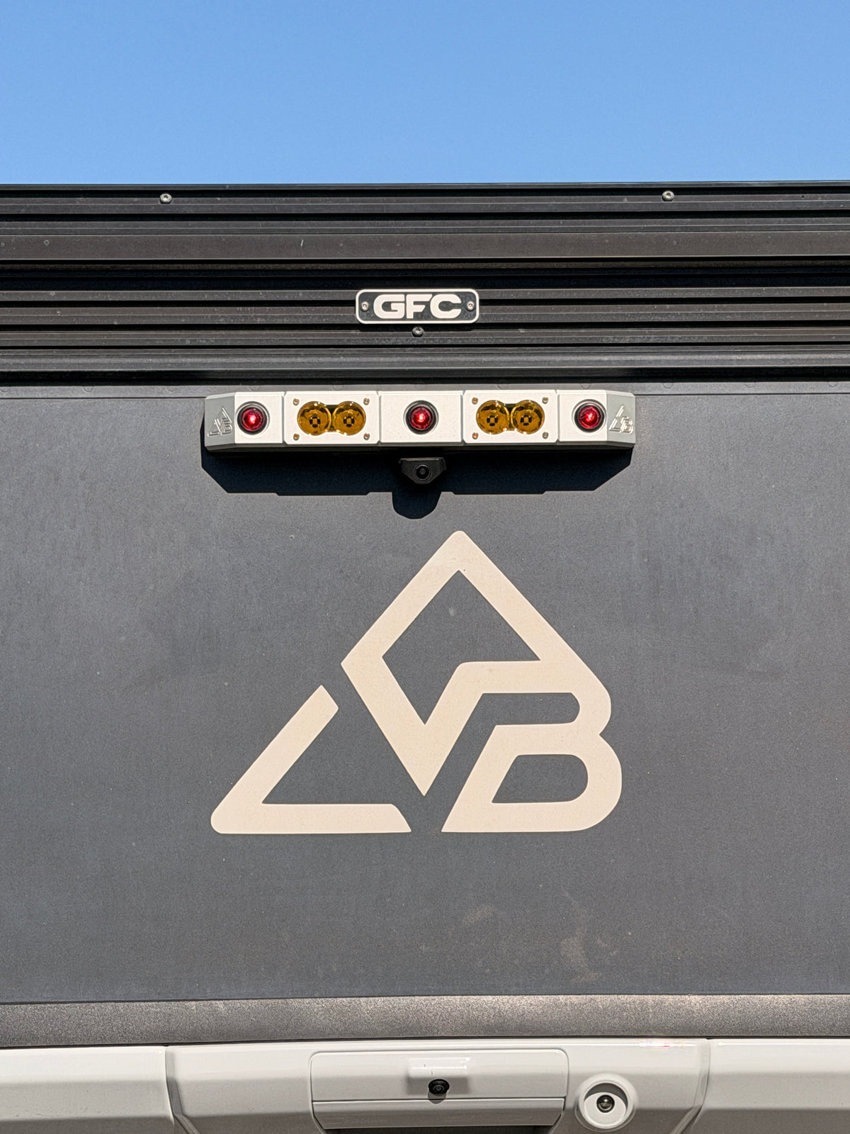 Third Brake Chase Light Mount