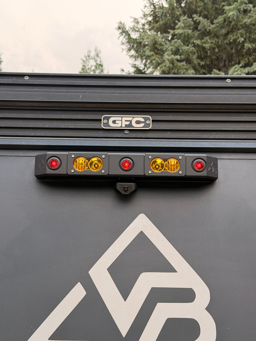 Third Brake Chase Light Mount
