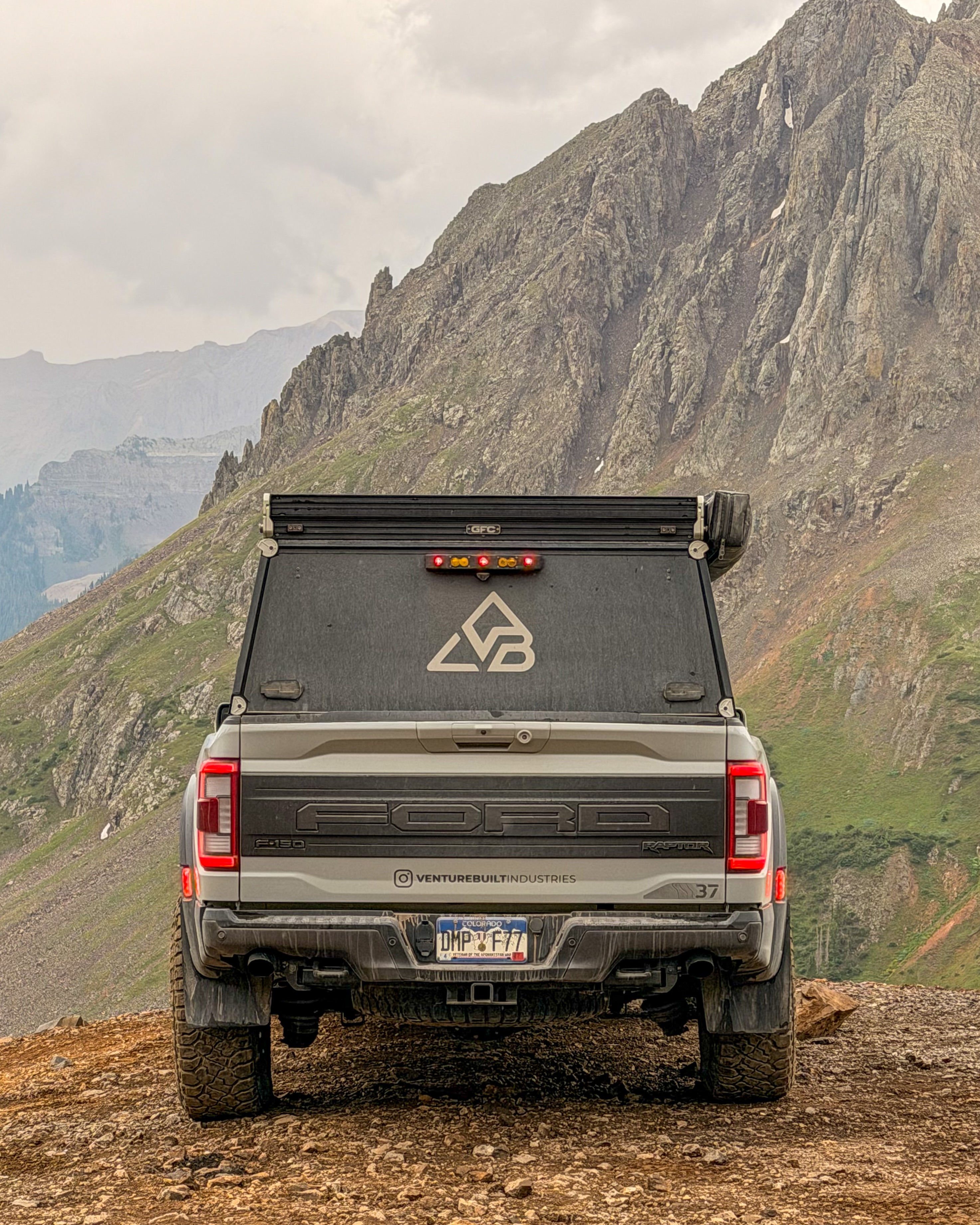 Third Brake Chase Light Mount